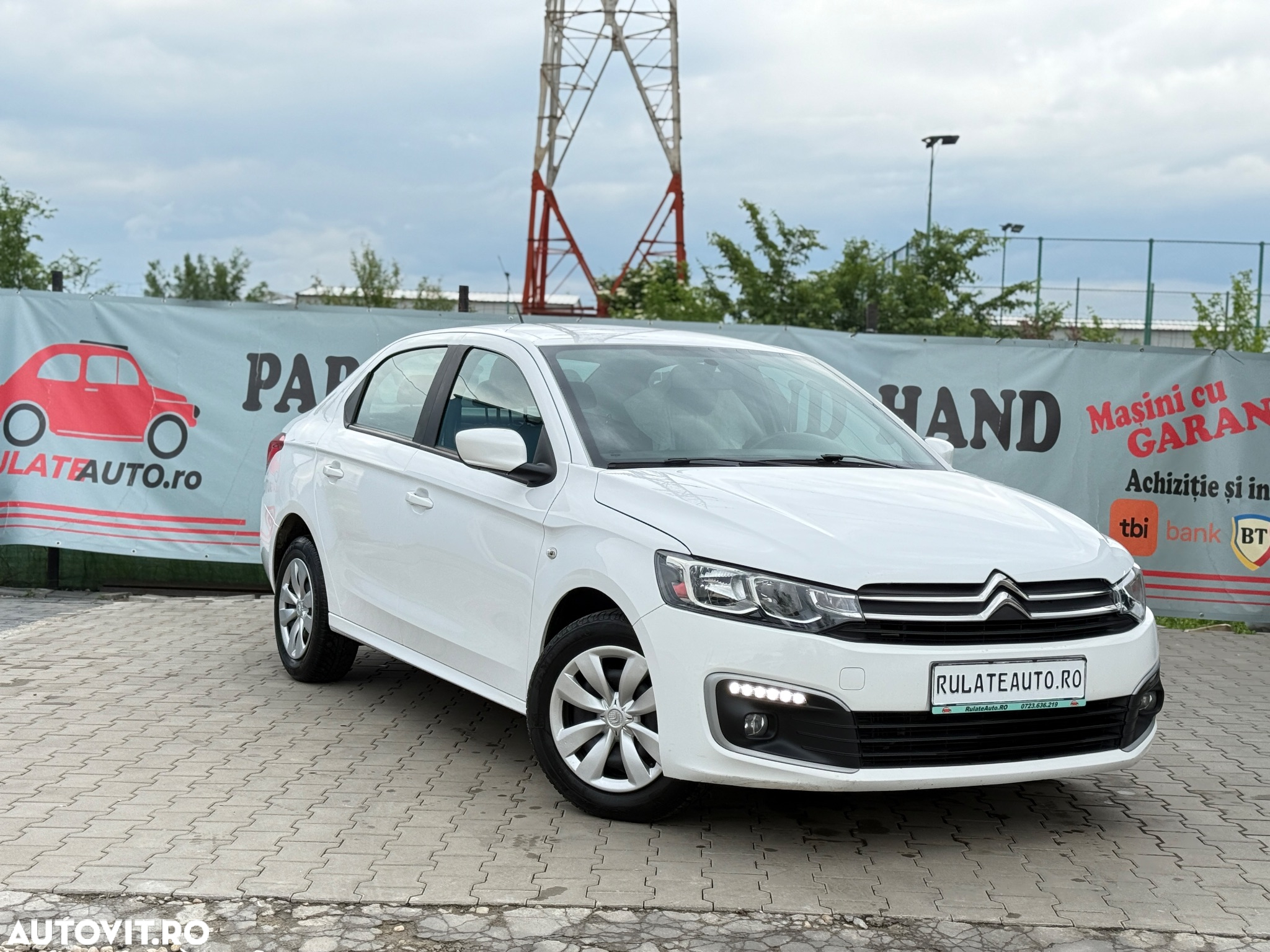 Citroën C-Elysée 1.6 BlueHDi BVM Live - 3