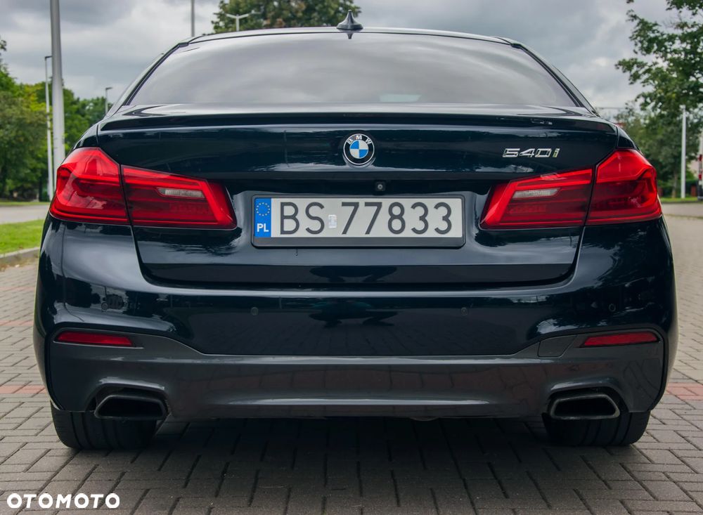 BMW Seria 5 540i Sport Line sport - 8