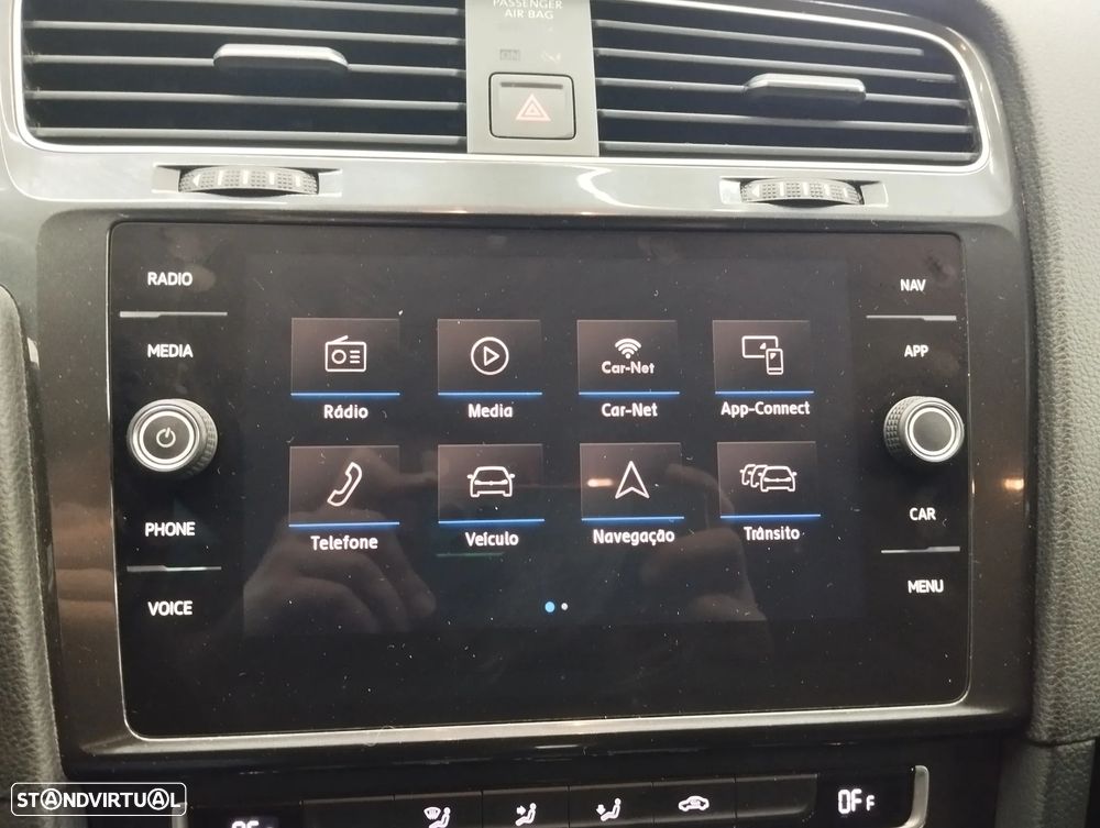 VW Golf Variant 2.0 TDi R-Line DSG - 24