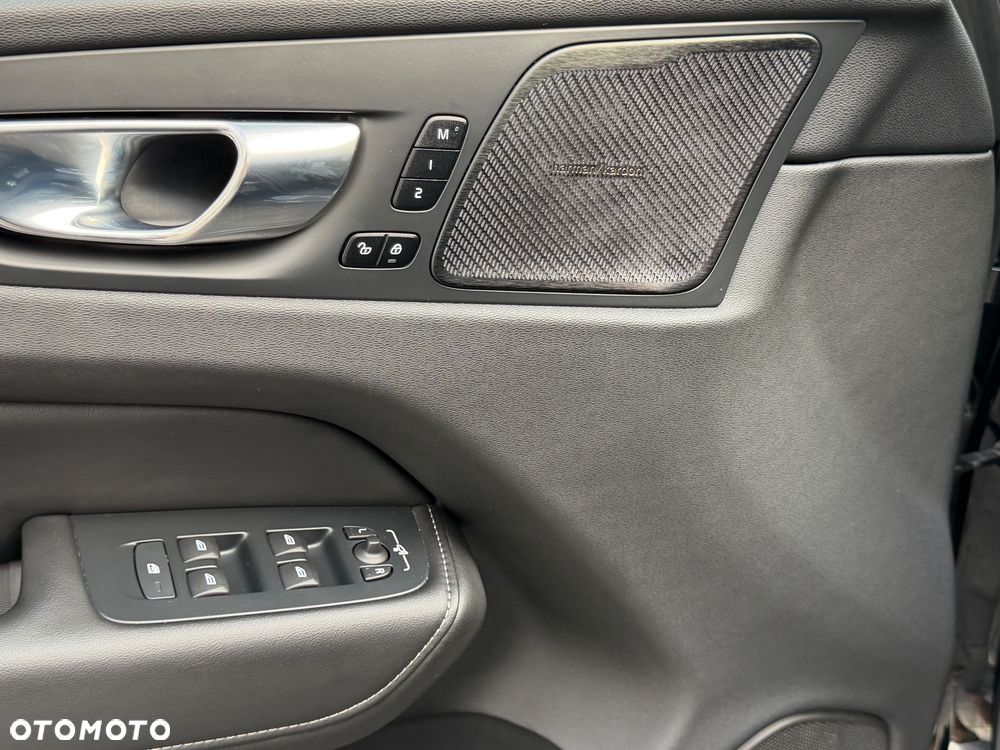 Volvo XC 60 B4 D AWD Geartronic RDesign - 14