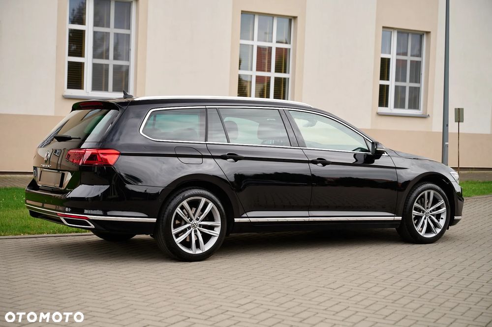 Volkswagen Passat 2.0 TDI 4Mot Elegance DSG - 14