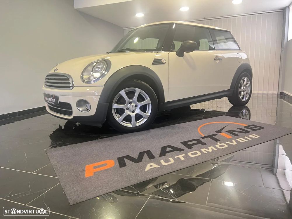 MINI 3 Portas One D - 1
