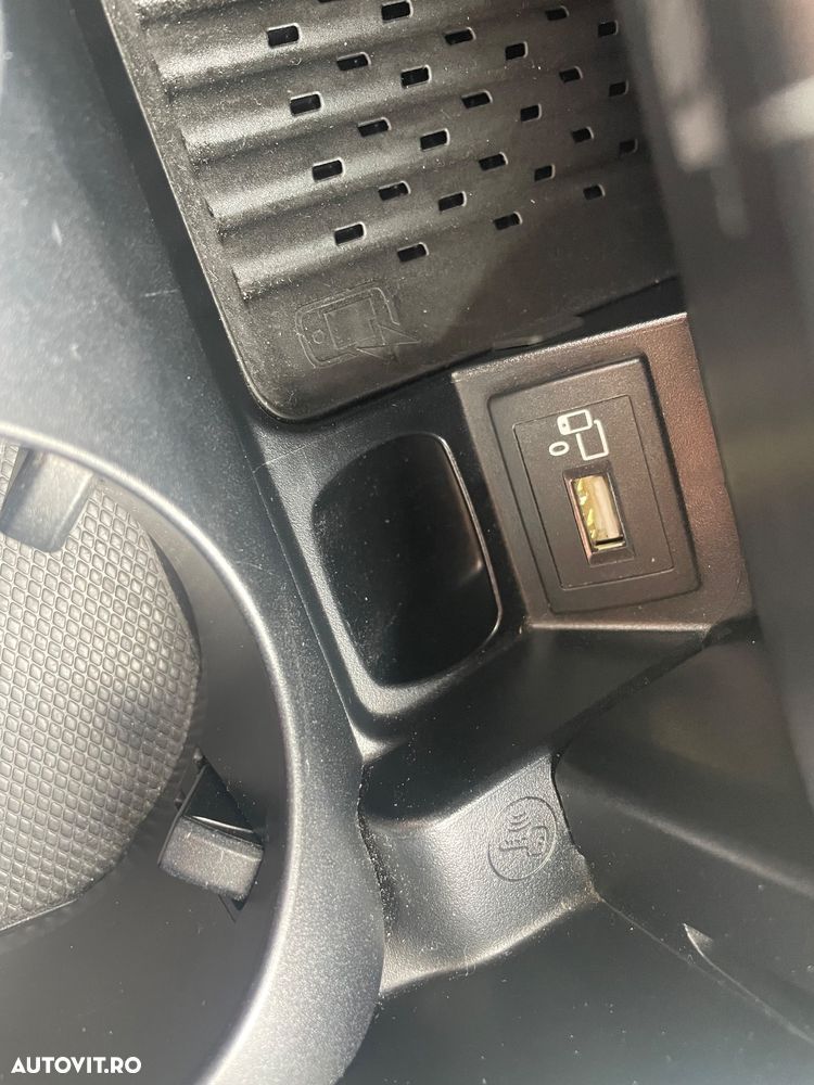 Mercedes-Benz E - 37