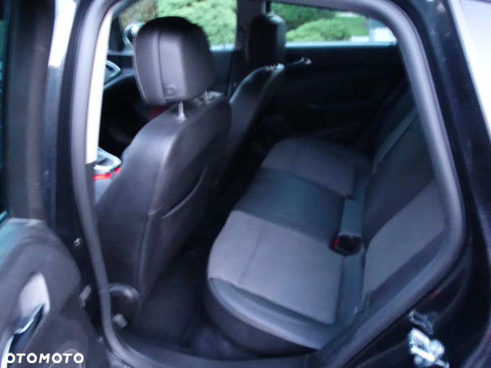 Opel Astra 1.4 Turbo Cosmo - 13