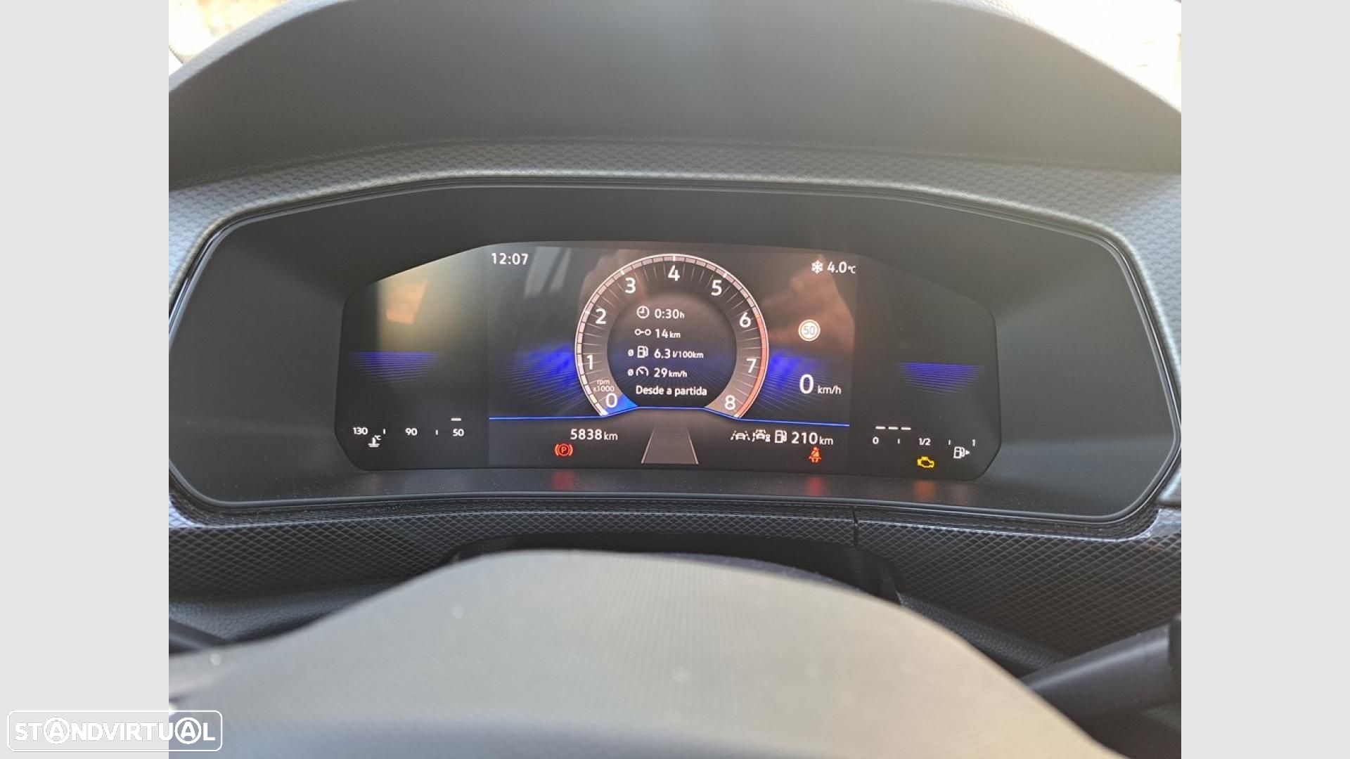 VW T-Cross - 16