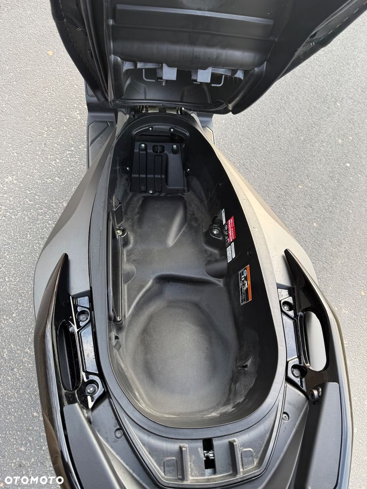 Honda NSS - 16