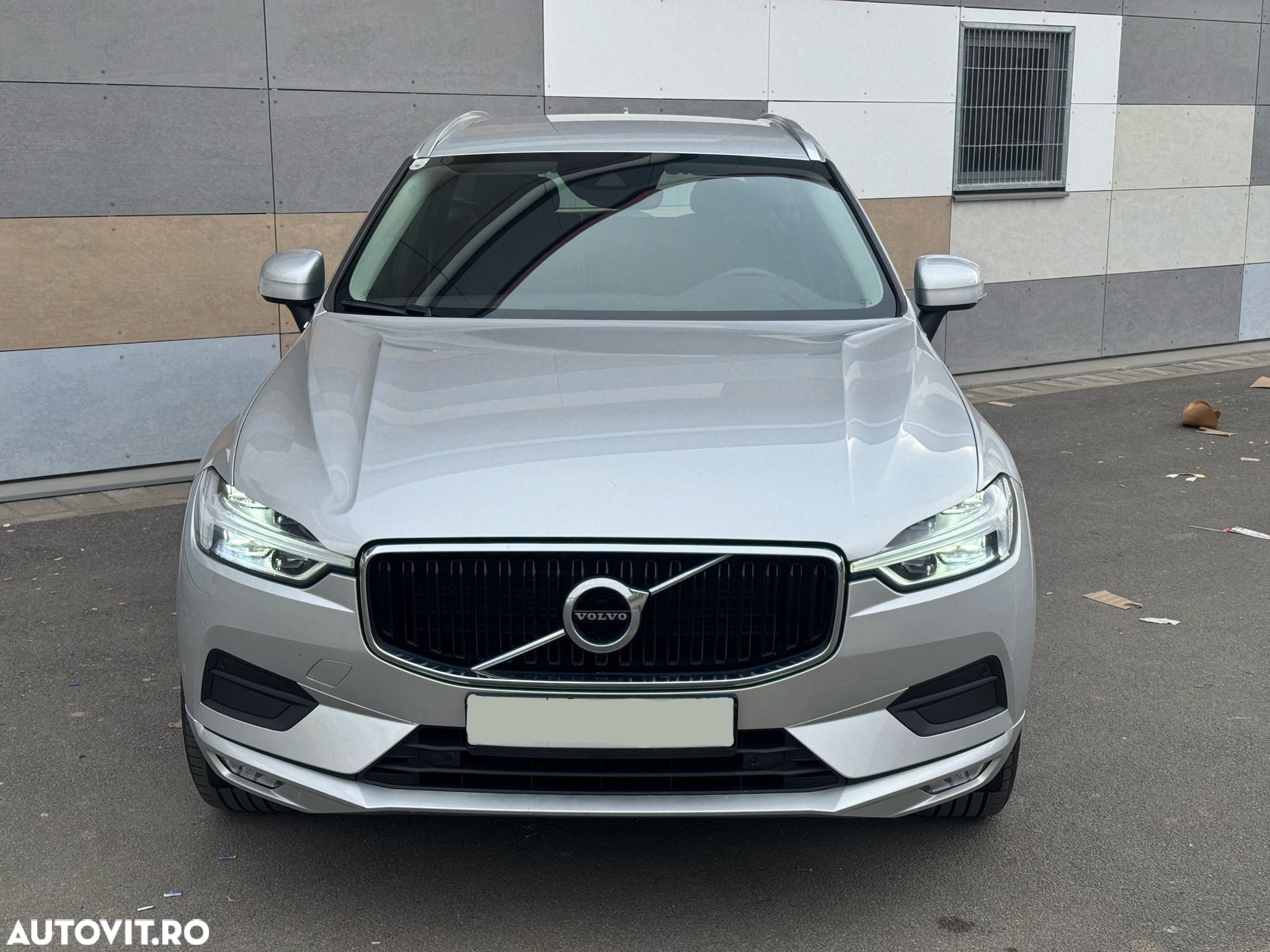 Volvo XC 60 D4 AWD Momentum - 2