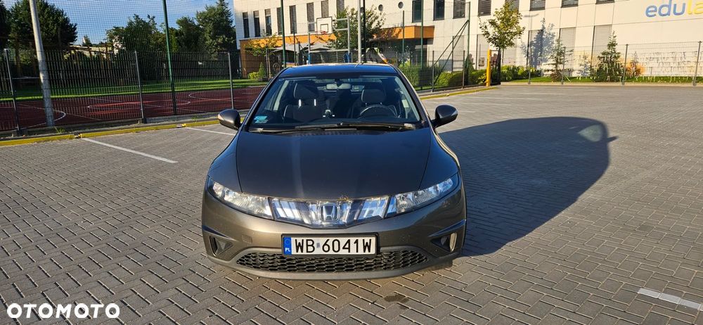 Honda Civic 1.8 Comfort - 1