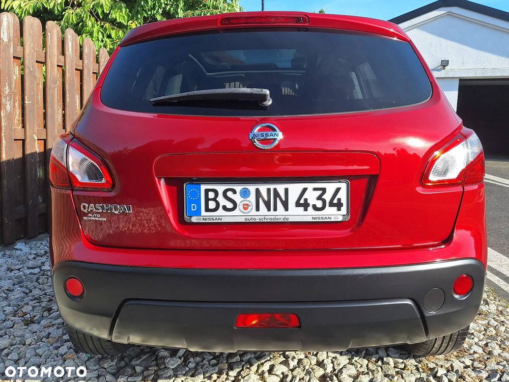 Nissan Qashqai 1.6 360 - 13
