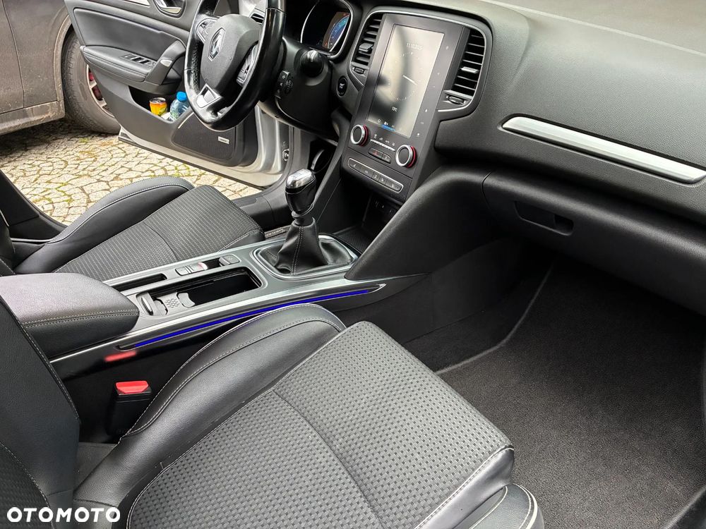 Renault Megane 1.2 Energy TCe Bose - 17