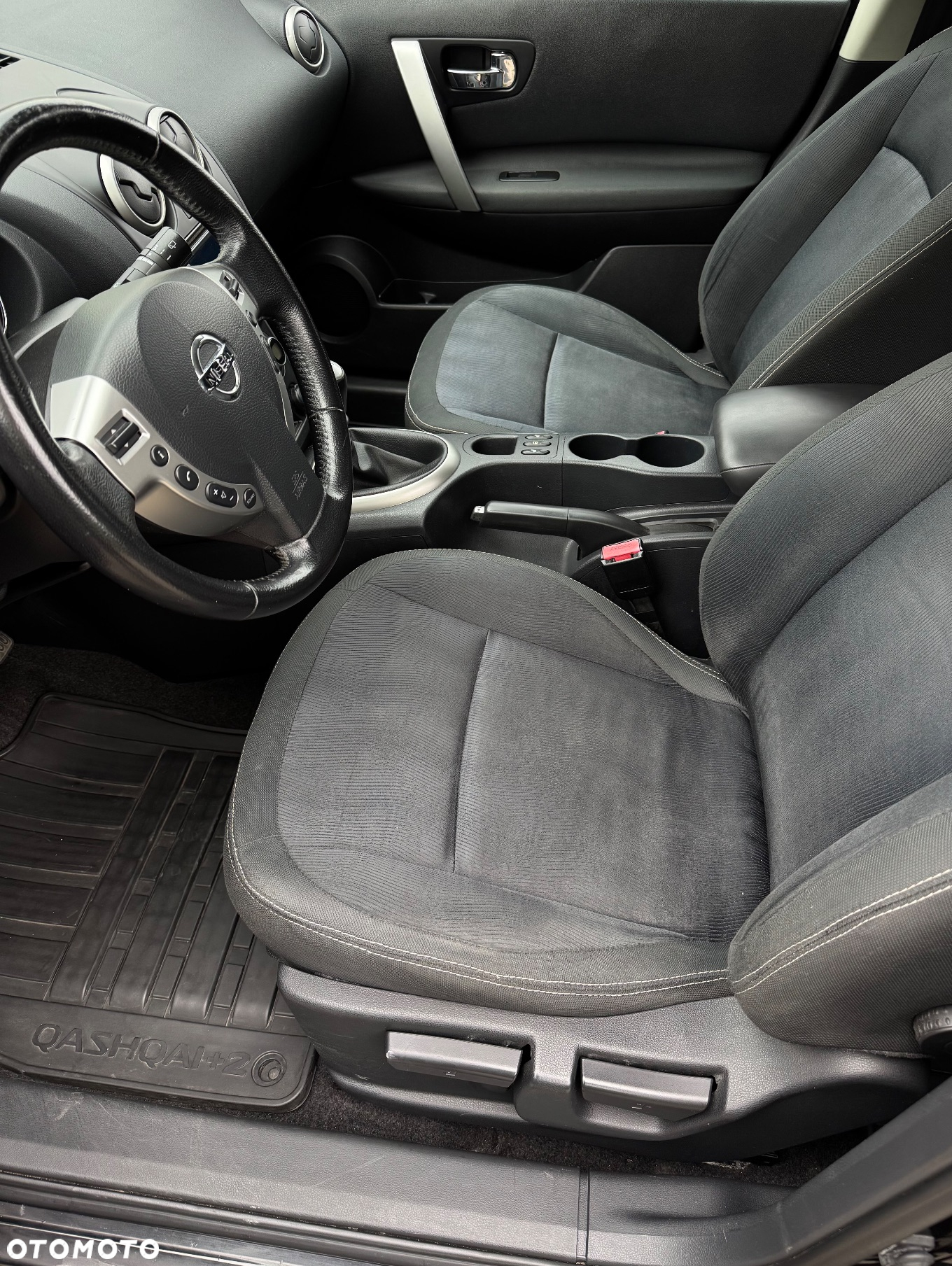 Nissan Qashqai+2 - 9