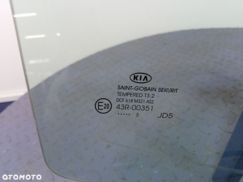 KIA CEED II HB SZYBA DRZWI TYŁ PRAWA TYLNA - 3