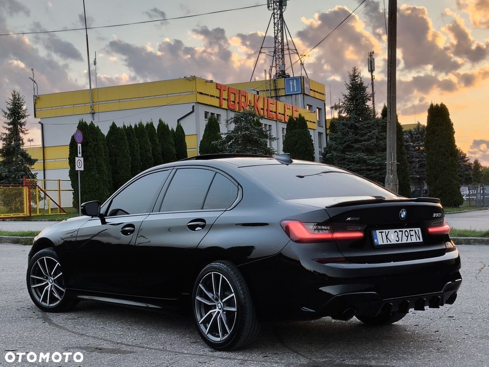BMW Seria 3 330i xDrive Luxury Line sport - 4