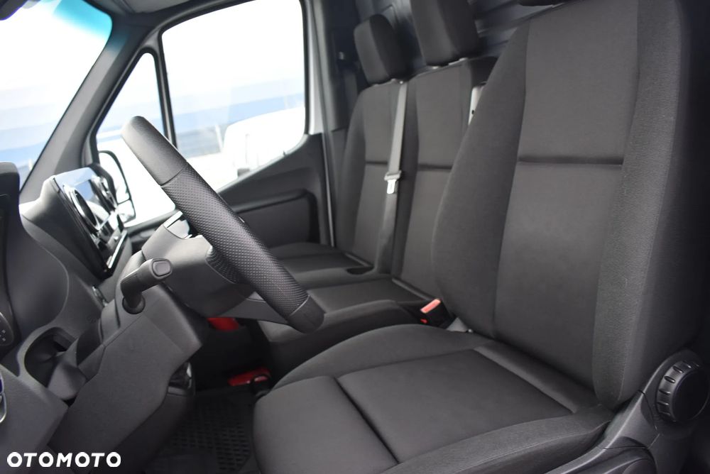 Mercedes-Benz 317 CDI LONG PRO 907.635 - 10