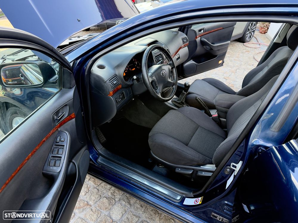Toyota Avensis SW 1.8 VVT-i TA - 36