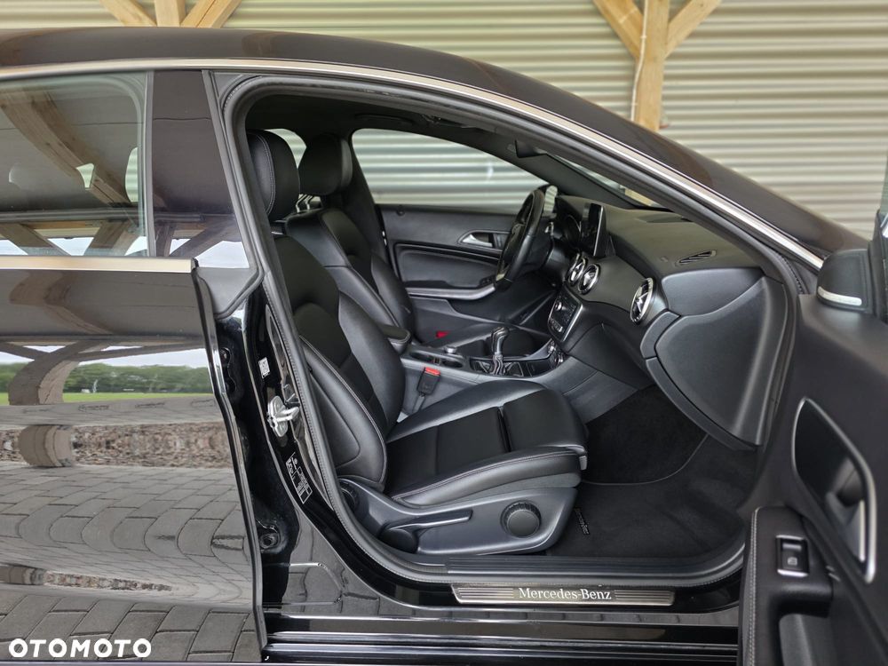 Mercedes-Benz CLA 200 - 14