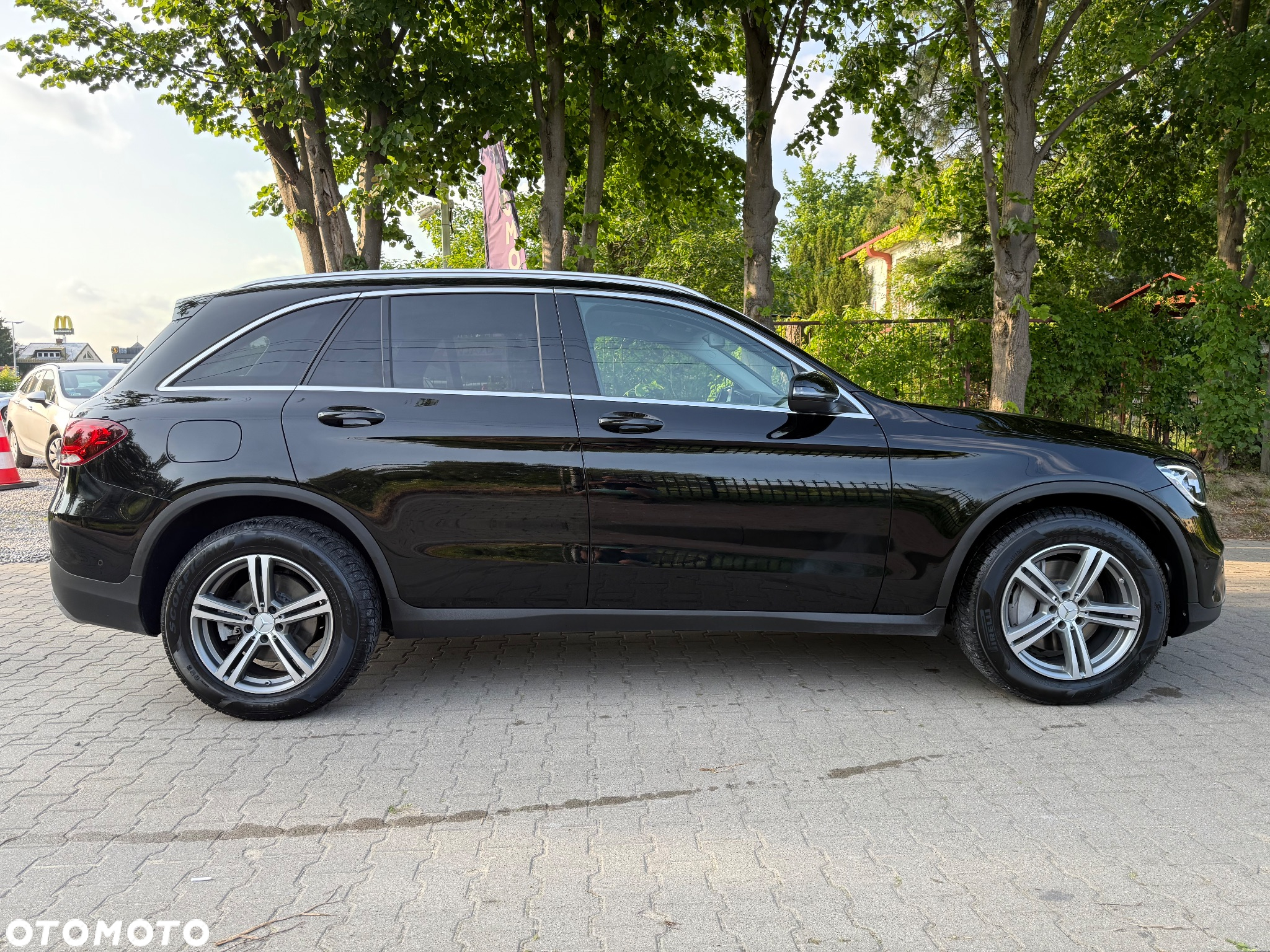 Mercedes-Benz GLC 200 d 4-Matic Business Edition - 8