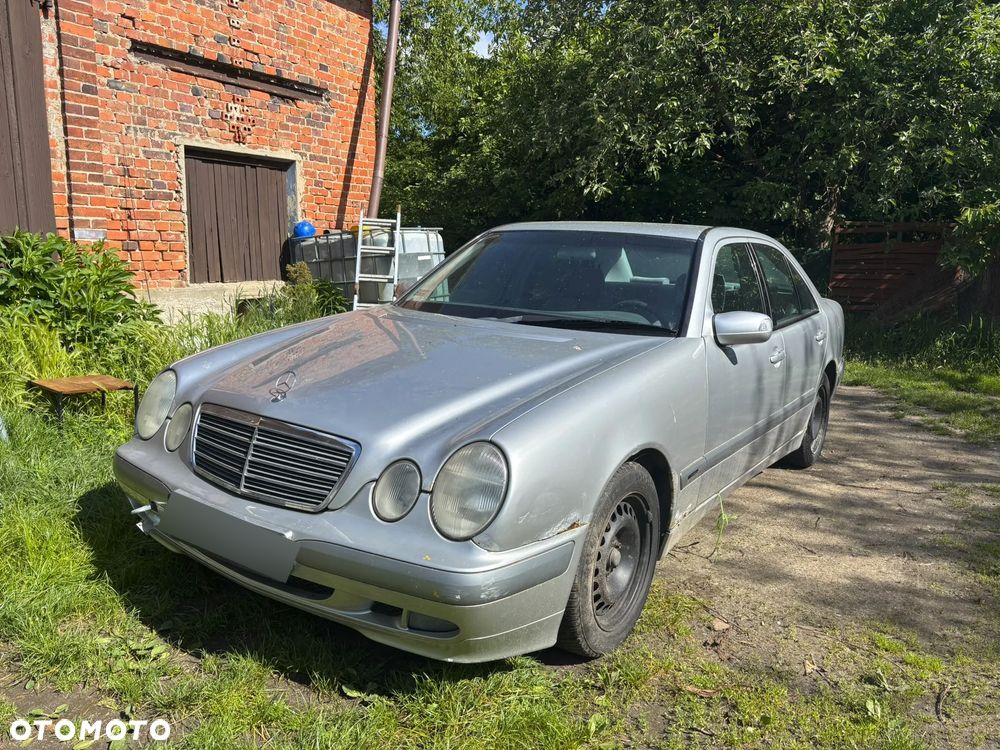 Mercedes-Benz Inny - 1