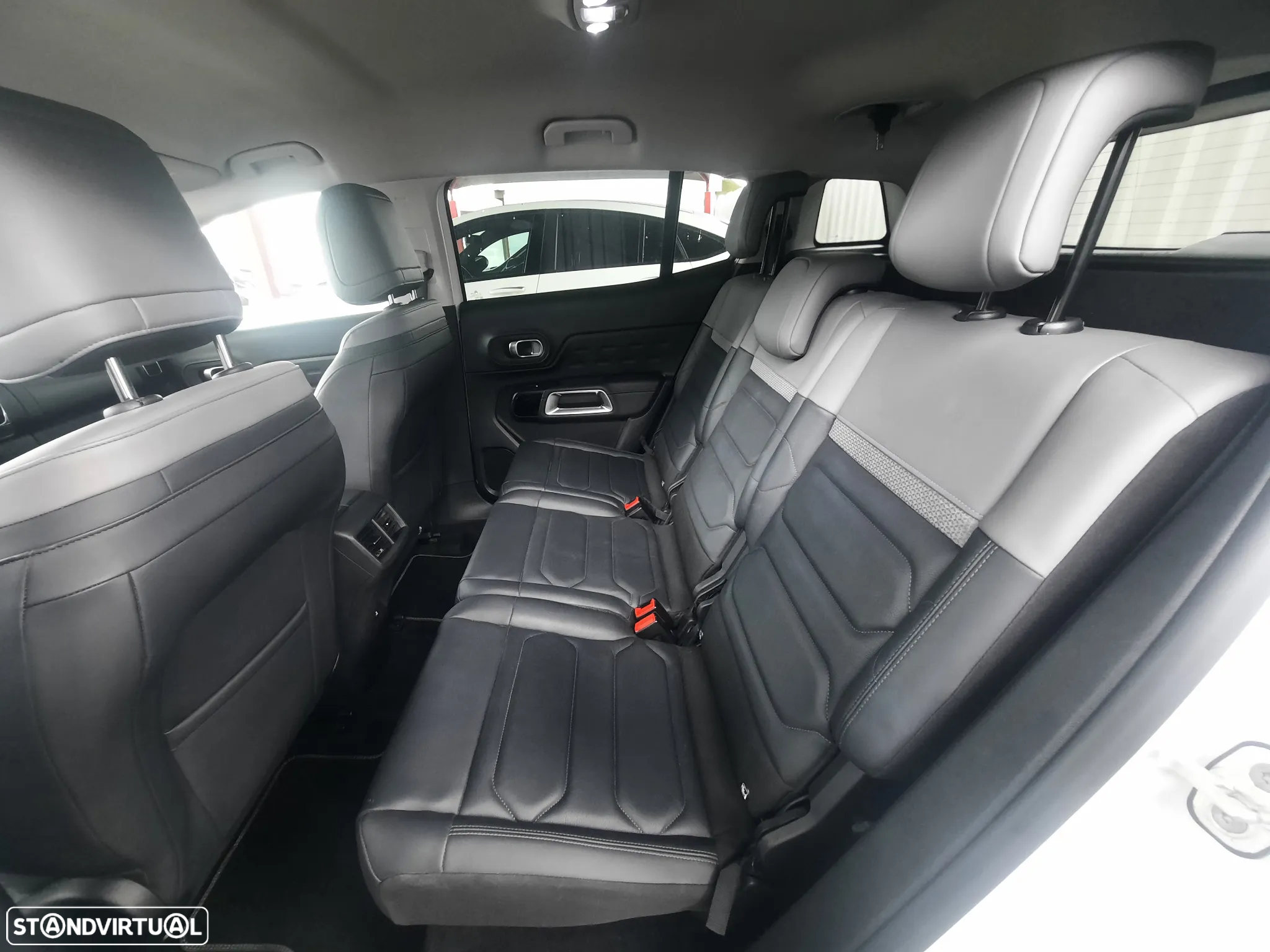 Citroën C5 Aircross 1.6 Hybrid Shine Pack e-EAT8 - 35