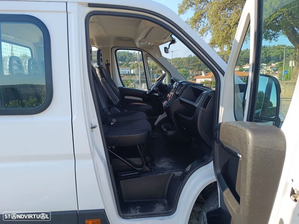 Peugeot Boxer Cabine Dupla 2.2 BlueHDi (6 Lugares) - 16