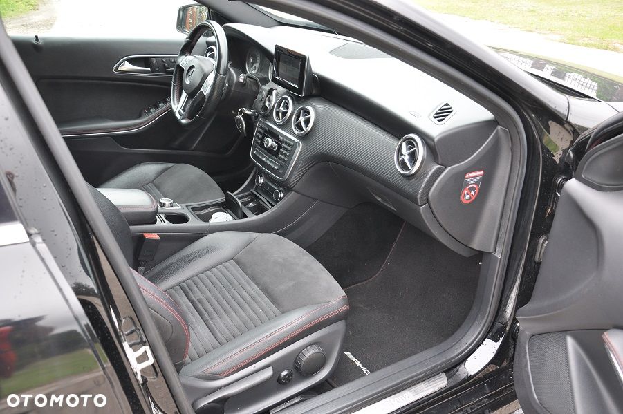 Mercedes-Benz Klasa A 180 7G-DCT AMG Line - 9