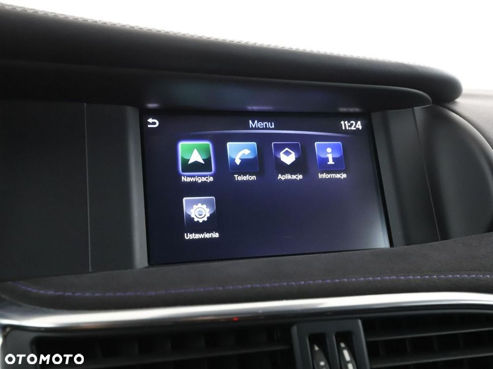 Infiniti Q30 2.0t DCT AWD Sport City Black - 24