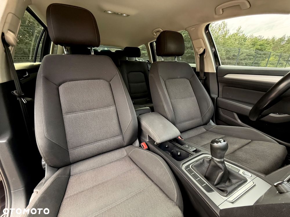Volkswagen Passat 1.8 TSI BMT Comfortline - 18