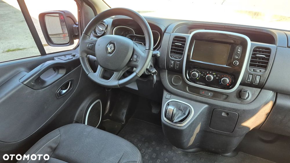 Renault Trafic Grand 2.0 dCi EDC - 32