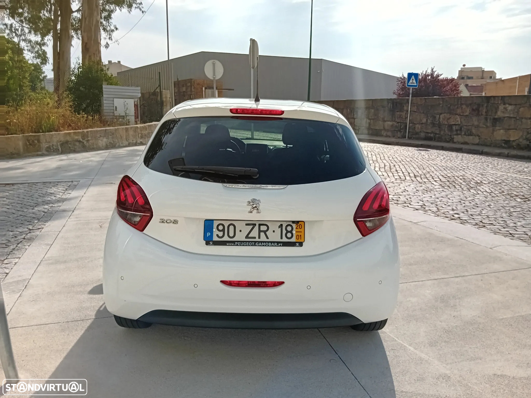 Peugeot 208 1.5 BlueHDi Signature - 8