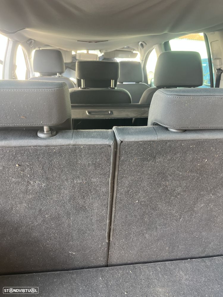VW Touran 1.9 TDi Highline 7L - 3