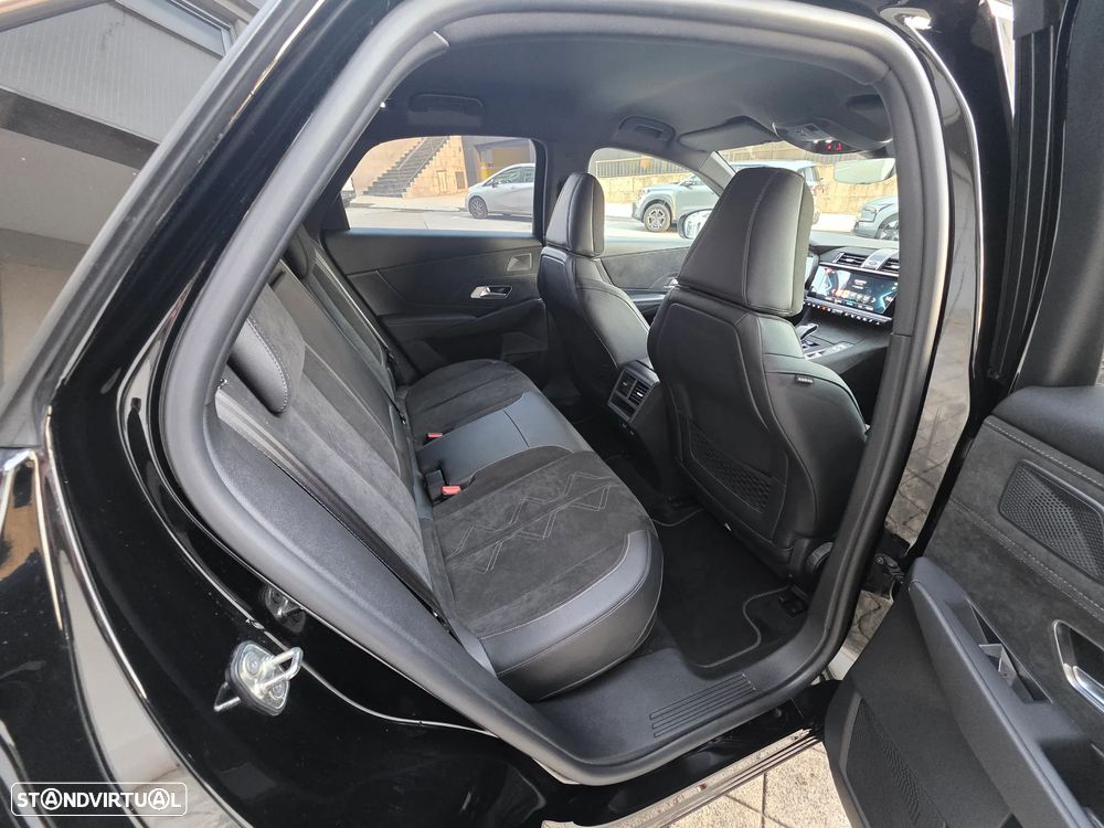 DS DS7 Crossback E-Tense Performance Line EAT8 - 31