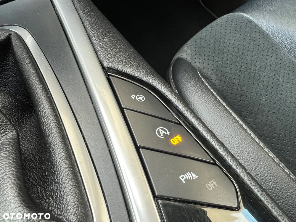 Ford S-Max 2.0 TDCi 4WD Titanium PowerShift - 25