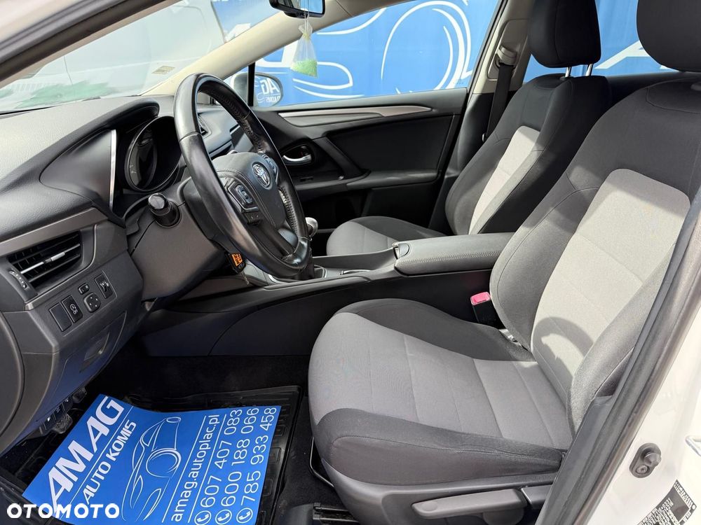 Toyota Avensis 1.6 D-4D Active - 13
