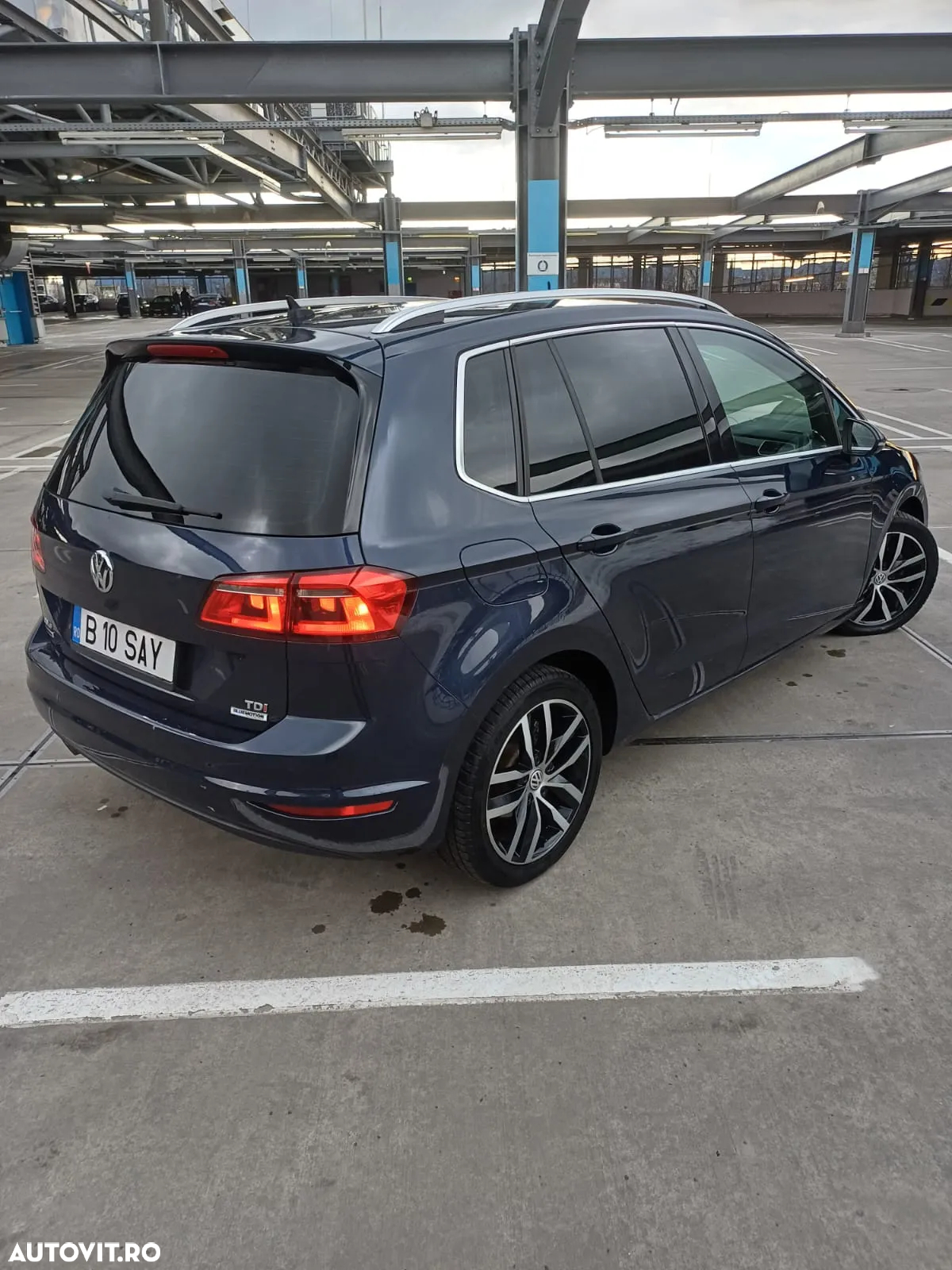 Volkswagen Golf Sportsvan 1.6 TDI (BlueMotion Technology) DSG Comfortline - 4