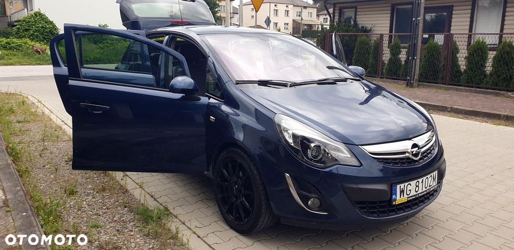 Opel Corsa 1.2 16V Cosmo - 9