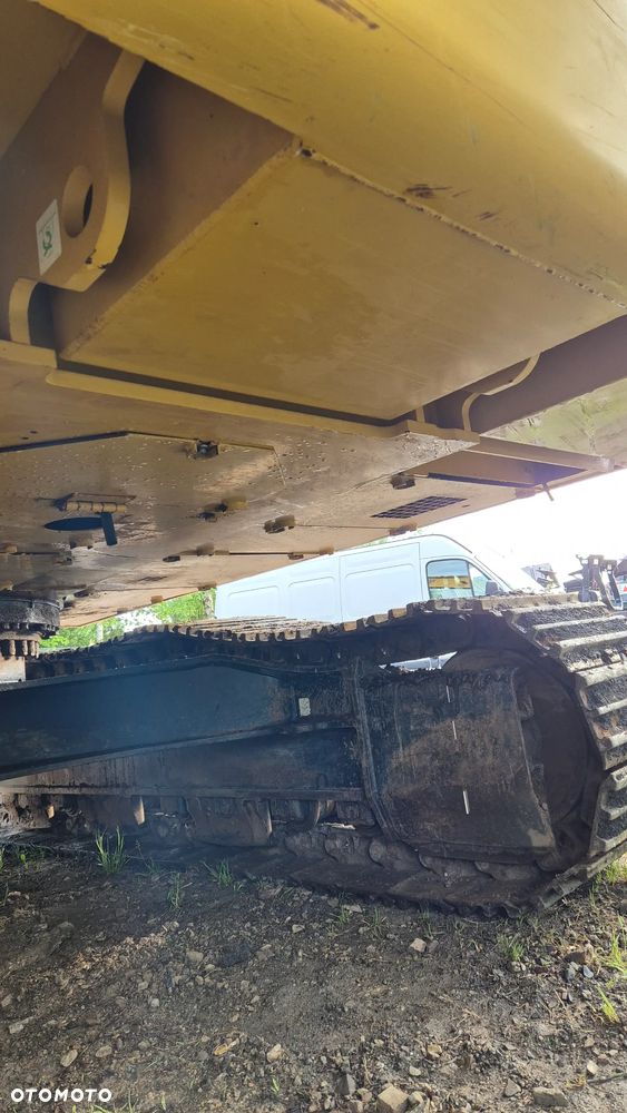 Caterpillar 330 FLN - 11