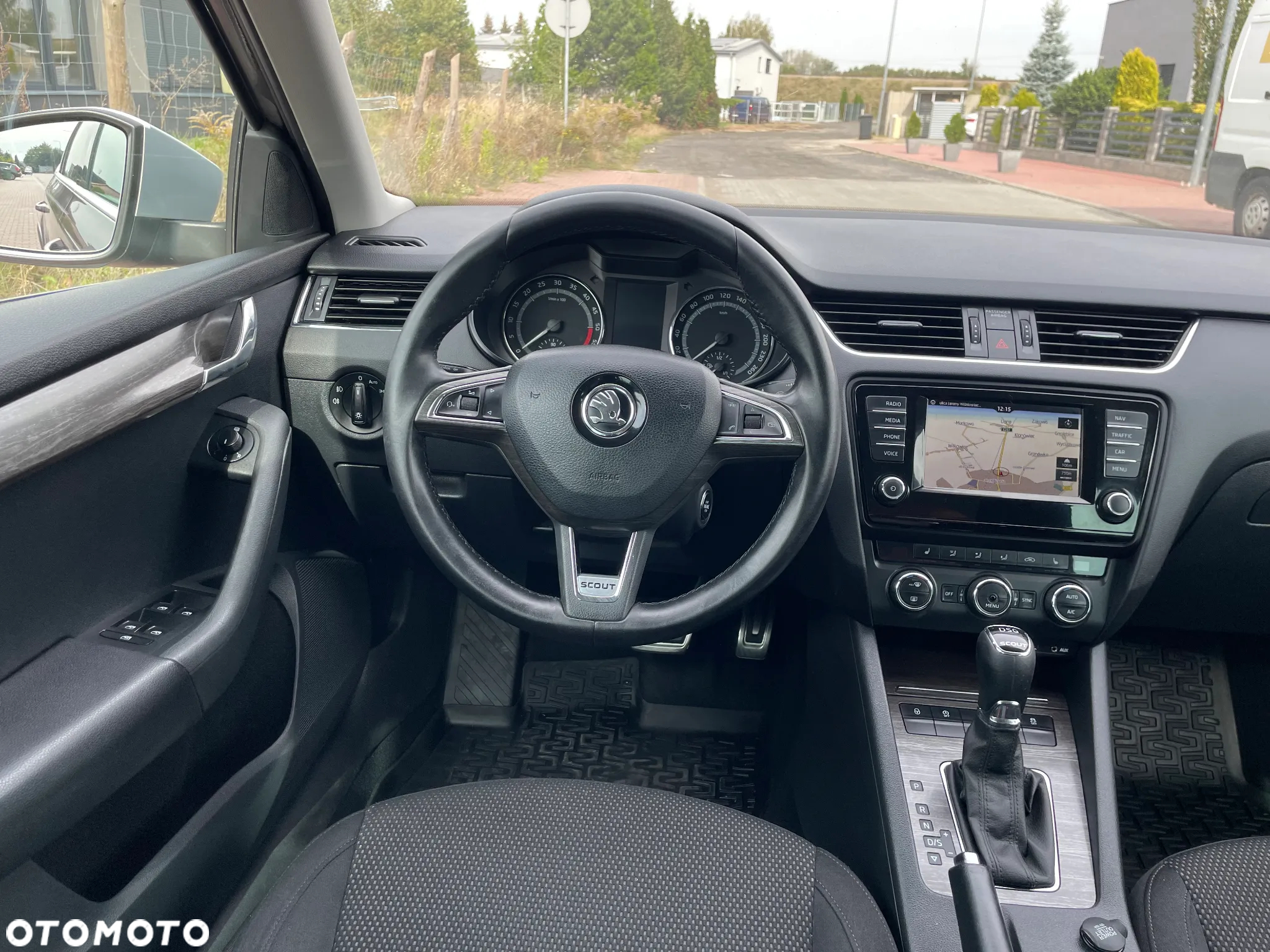Skoda Octavia Scout 2.0 TDI 4x4 DSG - 28