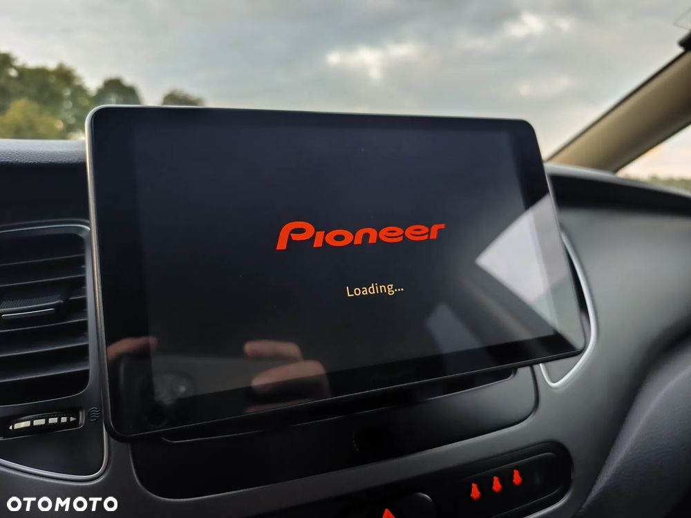 Kia Carens 1.6 GDI M EU6 - 32