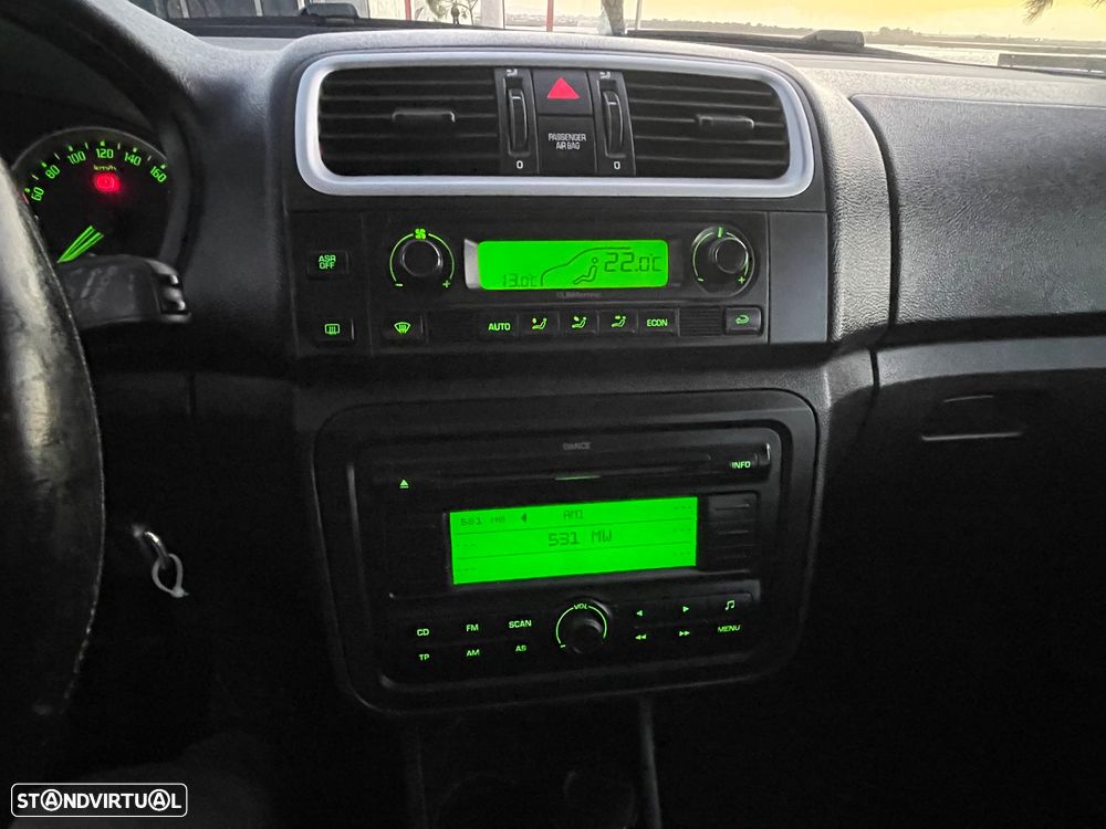 Skoda Fabia Break 1.2 Ambiente - 16