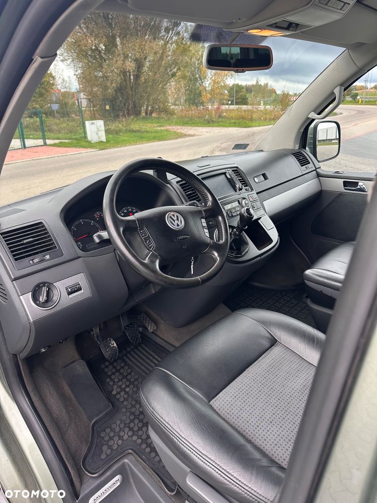 Volkswagen Multivan - 6