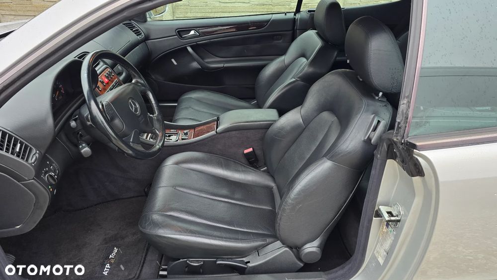 Mercedes-Benz CLK - 11