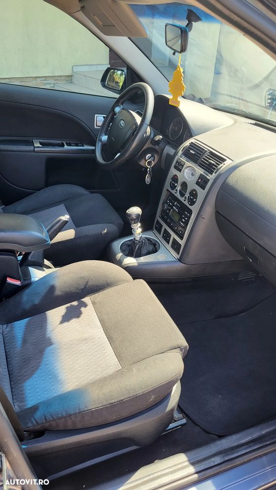 Ford Mondeo - 7