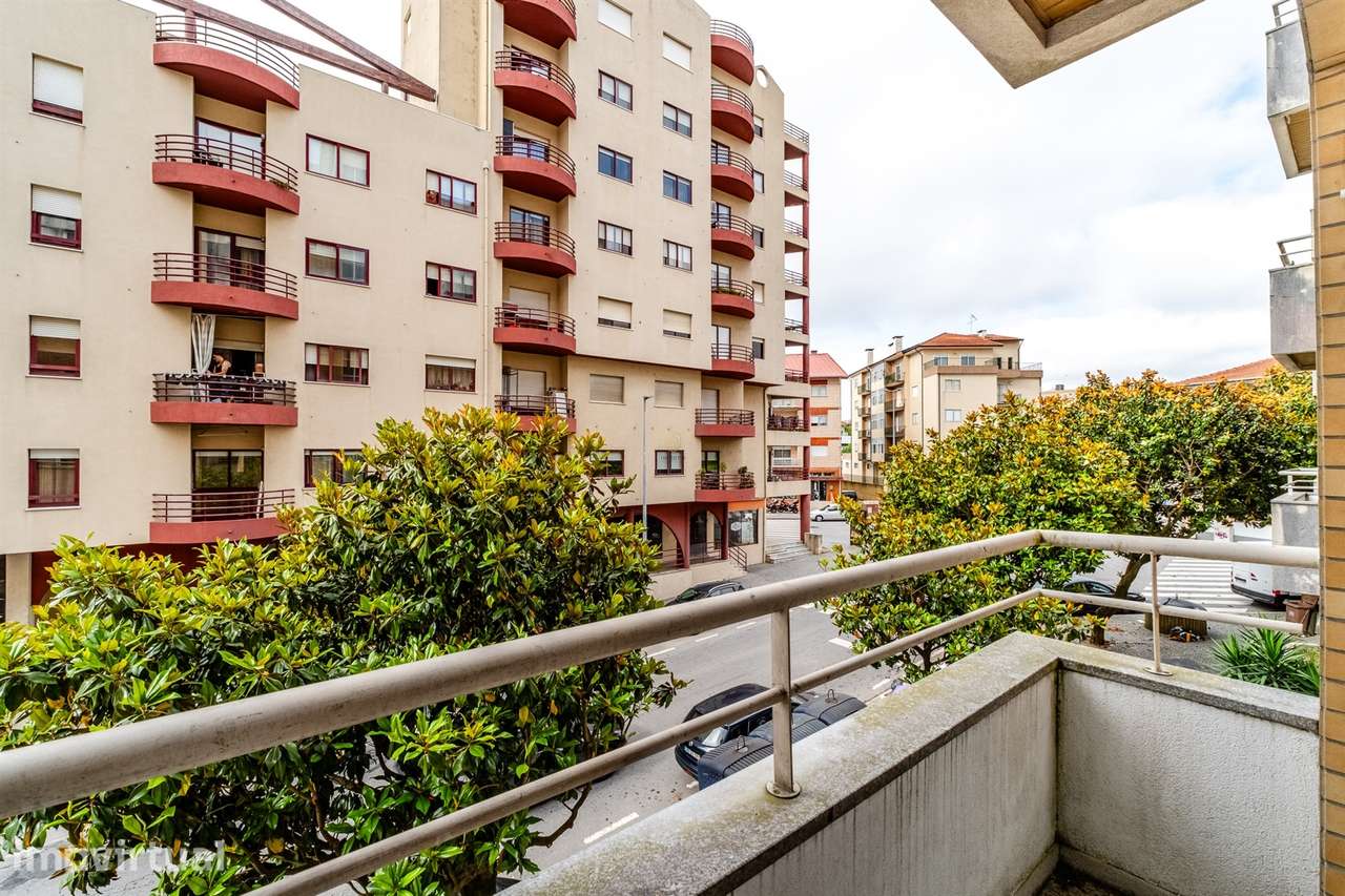 Apartamento T2 Venda em Rio Tinto,Gondomar - Grande imagem: 3/24
