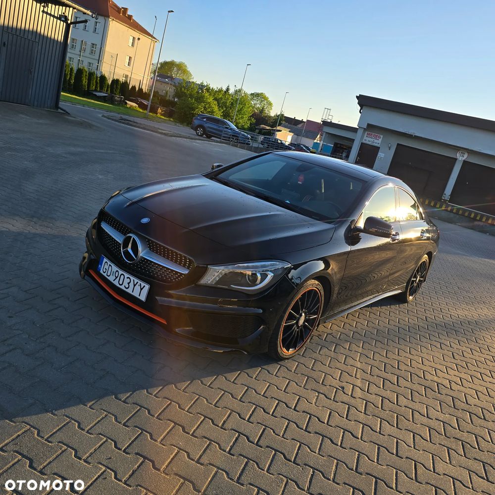 Mercedes-Benz CLA 250 4Matic 7G-DCT Orange Art Edition - 1