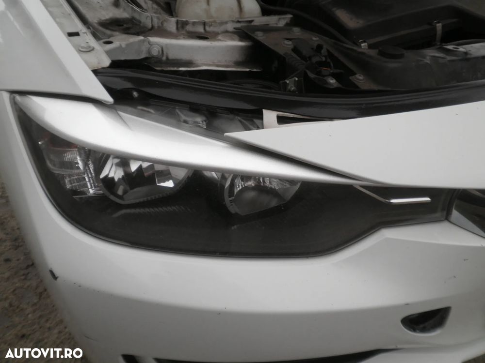 Far STANGA/ dreapta BMW Seria 3 F30 7259539,  7259540