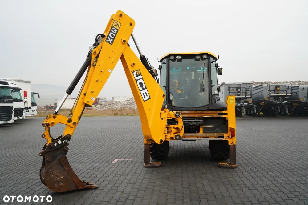 JCB 3CX / KOPARKO-ŁADOWARKA / JOYSTICK / SZYBKOZŁĄCZE / KLIMA/ - 3