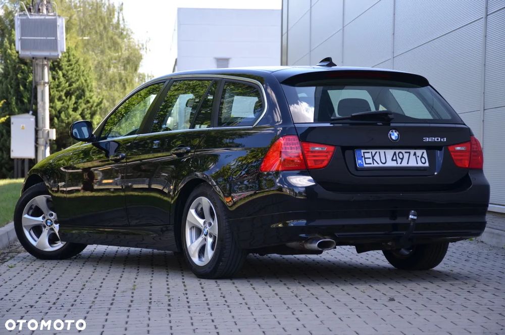 BMW Seria 3 320d Efficient Dynamics - 6