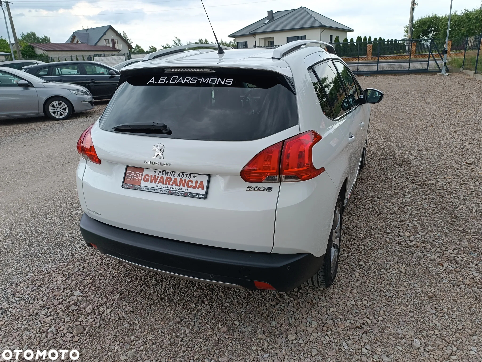 Peugeot 2008 1.2 Pure Tech GPF Active - 12