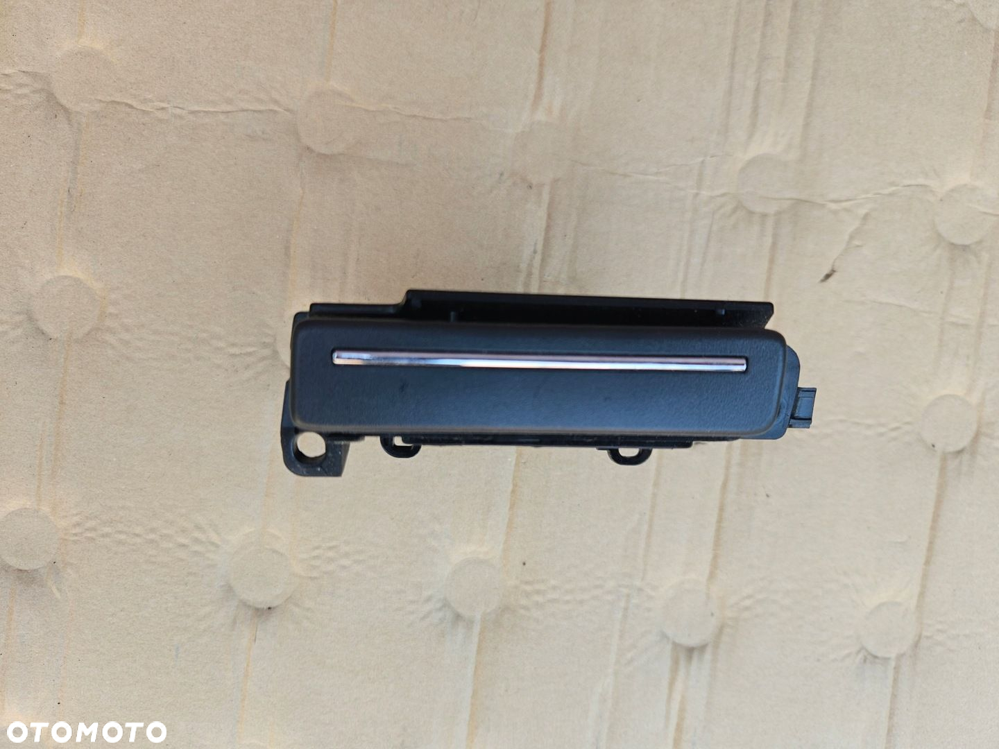 TOYOTA AURIS 10-12 LIFT UCHWYT NA KUBEK PRAWY - 4