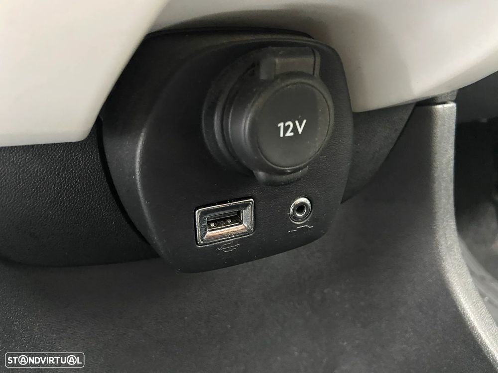 Peugeot 108 Top! 1.2 PureTech Allure - 17